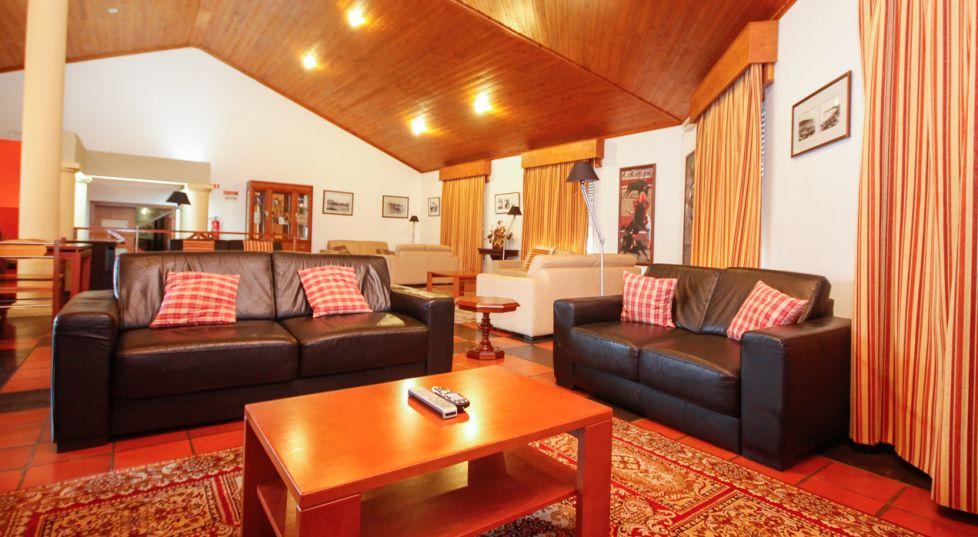 Hotel Teresinha Praia da Vitória Екстериор снимка