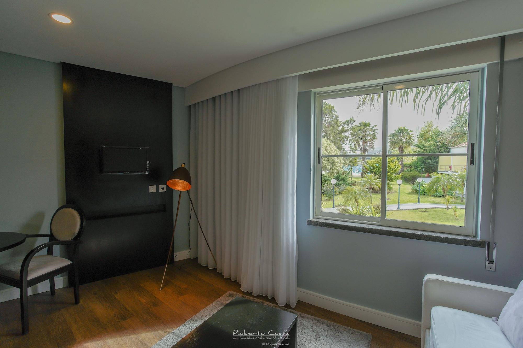 Hotel Teresinha Praia da Vitória Екстериор снимка