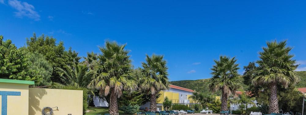 Hotel Teresinha Praia da Vitória Екстериор снимка