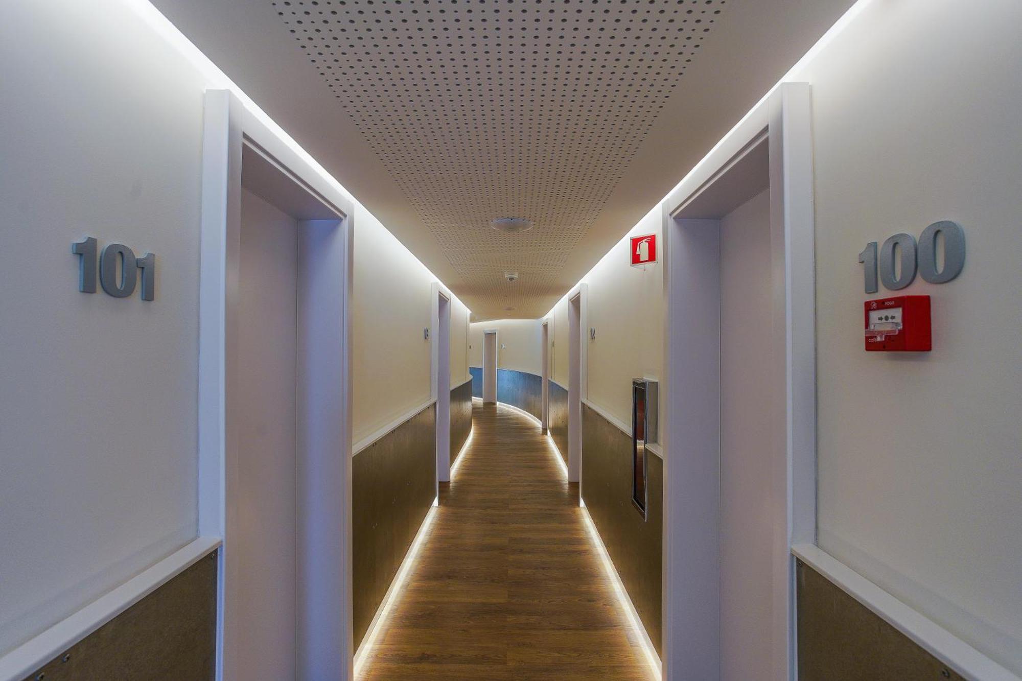 Hotel Teresinha Praia da Vitória Екстериор снимка