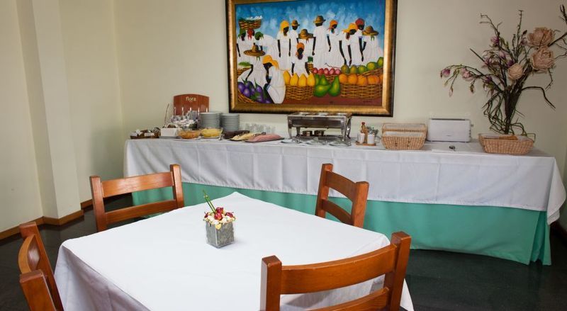 Hotel Teresinha Praia da Vitória Екстериор снимка