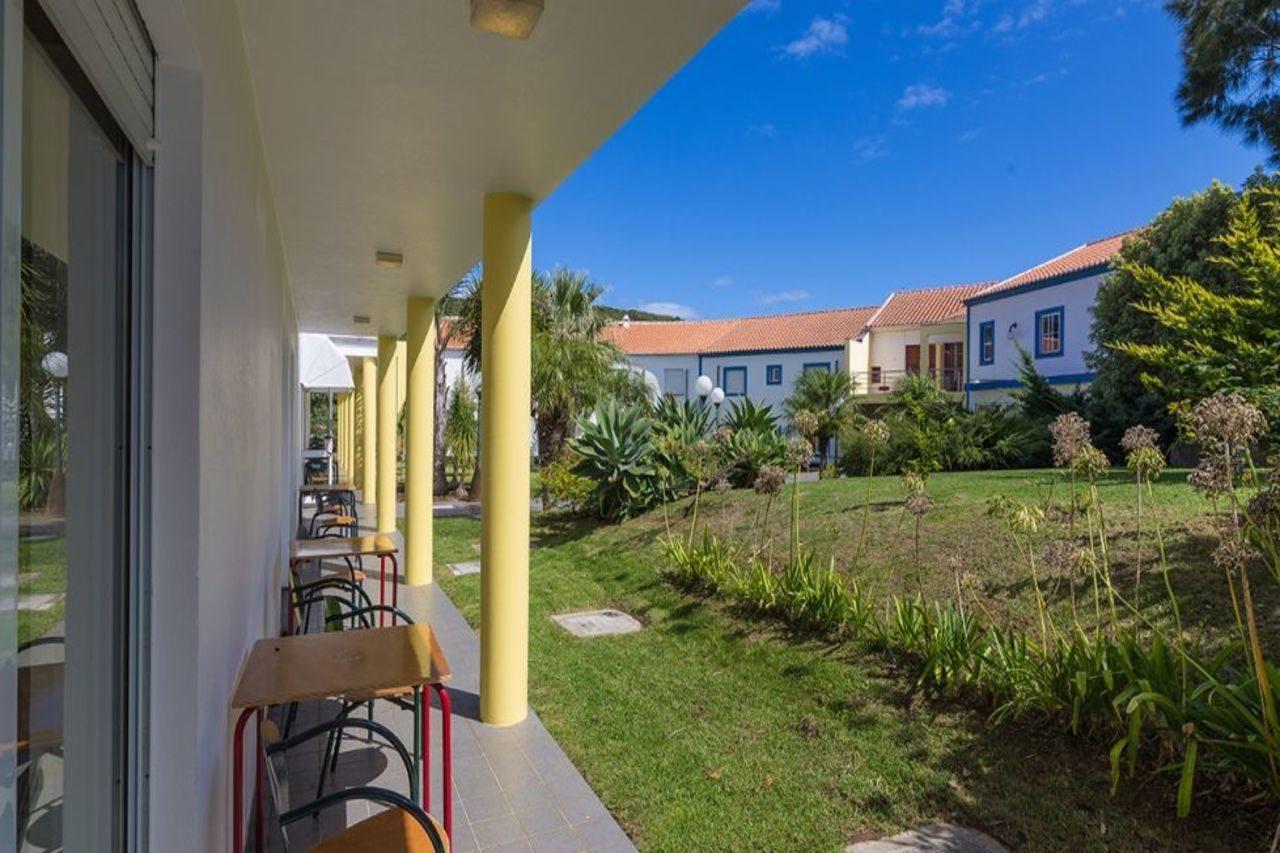 Hotel Teresinha Praia da Vitória Екстериор снимка