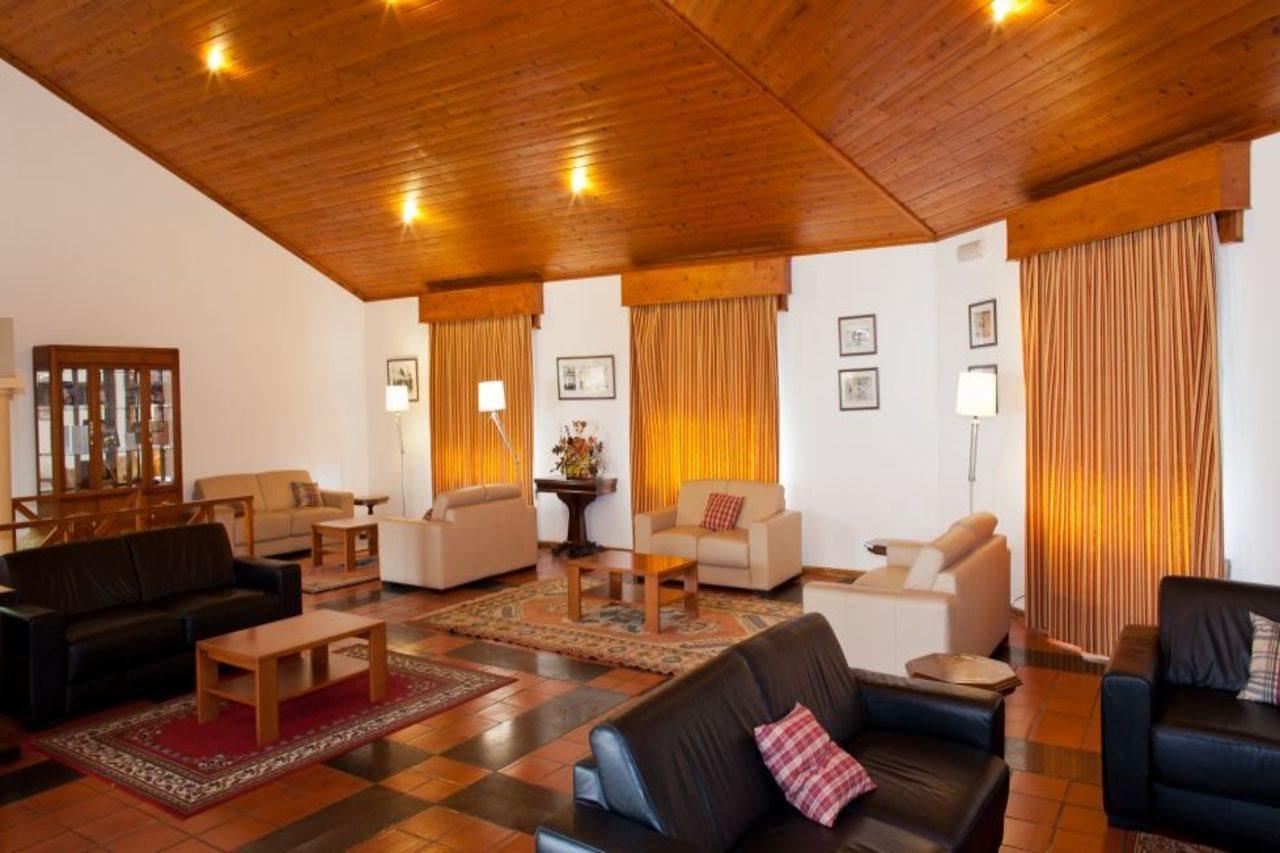 Hotel Teresinha Praia da Vitória Екстериор снимка